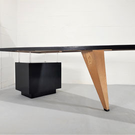 Italian Retro Futurism, Desk in Maple, lacquer and Lucite, circa, 1949-1952