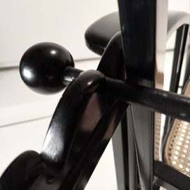 Societa Anonima Antonio Volpe "Dondolo" Egg Rocking Chair Model. 267, Italy, 1922 - PN.Modern pnmodern