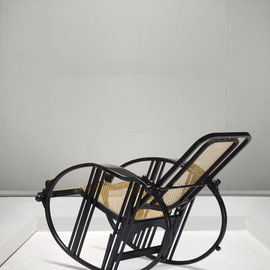 Societa Anonima Antonio Volpe "Dondolo" Egg Rocking Chair Model. 267, Italy, 1922