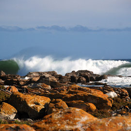 Rocks and crashing wave near Olifantbos