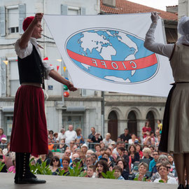 Ensemble Bleuniadur (Saint-Pol de Léon - Bretagne - France) Photo Philippe Mourembles - FOLKOLOR 2014