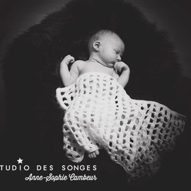 Nouveau-Né Naissance bébé Photographe Le Studio des Songes Anne-Sophie Cambeur Dijon