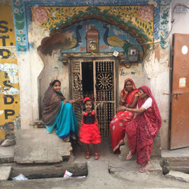 Join us on our annual textile tour in Rajasthan, North India, where we guide you through blockprinting workshops and other unique experiences, hosted by Maasa Production."