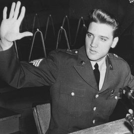 34 - Horst Schüssler: "GI ELVIS PRESLEY" , Foto: Sammlung MUSEUM BAD NAUHEIM, stellvertr. Beatrix van Ooyen