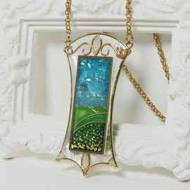 Collier paysage printanier d'inspiration Art Nouveau