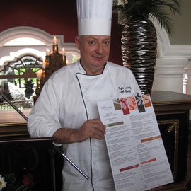 El Restaurante Las Ventanas del Hotel Vista Real está a cargo del Chef Ejecutivo Regis Lacombe.