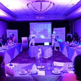 Con un dinámico baile de robots y luces violeta se presentó a los miembros de la prensa guatemalteca el producto de vanguardia Ismigen, que ayuda a mejorar las defensas del sistema respiratorio.