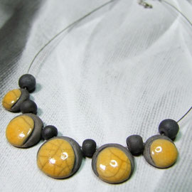 collier de perle en céramique raku