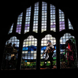 ルンピ県リビングストニアの教会のステンドグラスです。/Stained glass at church in Liningstonia in Rumphi district.