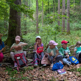 Schüler bei der Vesperpause