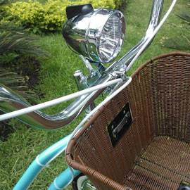FARO LED METÁLICO (PILAS O DE DÍNAMO) PRECIO REGULAR $180 CON BICI: $137