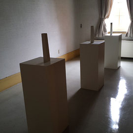 遠い日のこと　木材、水性塗料（2015）名古屋市政資料館　グループ展「幻想館-トキを刻む空間-」にて