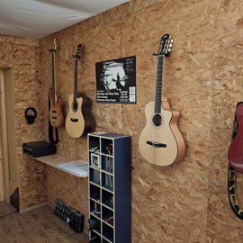 Ullis Studio Hamburg - Gitarrenunterricht und Klavierunterricht - auch für Kinder!