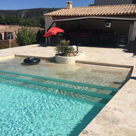 Création piscine adapté à son environnement plage utilisé comme escalier Pays d'Aix en Provence