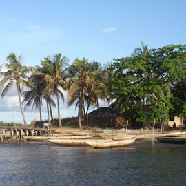 Village pêcheur sur l'Ile de Boune. 