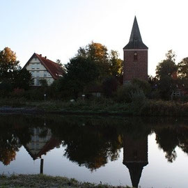 Dorfkirche - Spiegelung