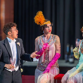Melanie Oster mit Vincent Bueno und Missy May, Die Drei von der Tankstelle, Foto Benjamin Wald