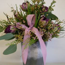 Tulpenstrauss in lila