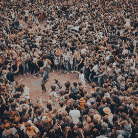 CIRCLE PIT