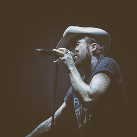 YELAWOLF