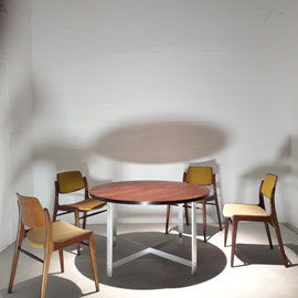Jørgen Høj  Rosewood Dining Table "Model 54" for Niels Vitsøe, Denmark, 1960s