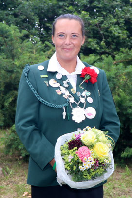 Freihandkönigin Yvonne Schaumlöffel