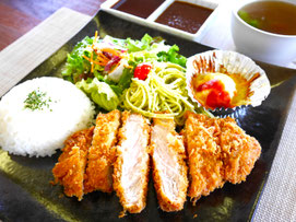 とんかつプレート