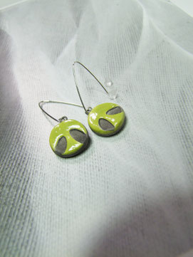 Boucles pour oreilles en raku vert