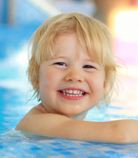 Schwimmschule Stefanski, Babyschwimmen, Kleinkindschwimmen, Schwimmkurse, Schwimmkurse für Kinder, Auster, Auster Graz, Hallenbad Graz, Sportzentrum Pachern