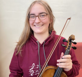 Lara Schott