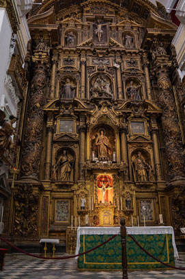 Bild: Hauptaltar der Iglesia Santiago in Cádiz