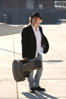 Tom Kirk