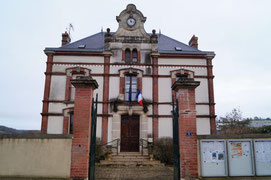 La mairie de La Chapelle-Monthodon.