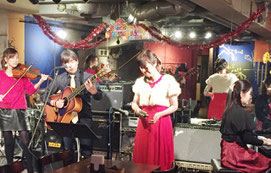 クリスマスコンサート出演者全員で演奏