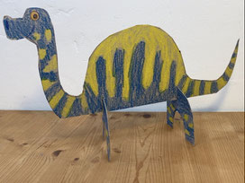 Einfacher Recyclosaurus - Dino aus Pappe