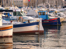 Marseille,Vieux-port,port,bateau,barque,you-you,eau calme,mats