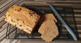 Dinkelvollkornbrot Zauberkasten plus Stoneware Pampered Chef