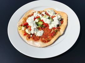 Lahmacun (türkische Pizza)