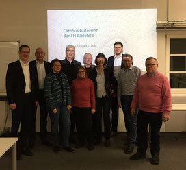 Vertreter des FDP-Kreisverbandes besuchten noch im vergangenen Januar den FH-Standort an der Gütersloher Schulstraße.