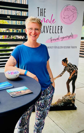 Die Gründerin Sara Glöckner am Stand auf dem Gründertag Köln 2023 (Quelle: Gründertag) 