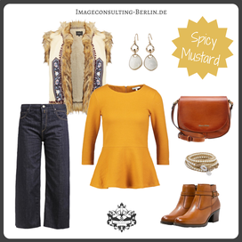 Outfit Trendfarbe Spicy Mustard für den Frühlingstypen