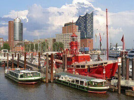 Hamburg by Rickshaw, Elbphilharmonie & Hafenrundfahrt