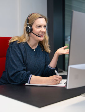 Irena Lohn bei einer Online-Sprechstunde.