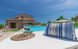 villetta con piscina