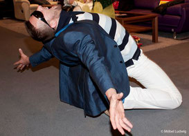 (c) Perfectmodel Entertainment