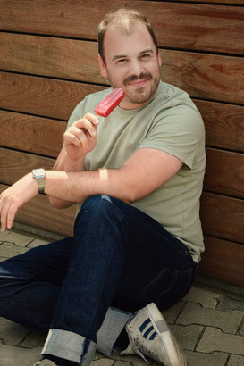 Caspar "Casp" Hachfeldt - drummer - The Airlettes