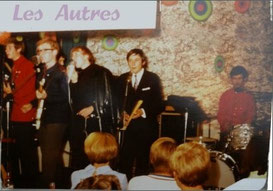 Les Autres
