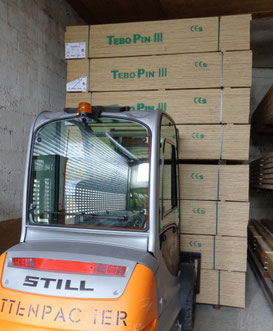 Plattenmaterial Transport mit Gabelstapler
