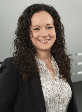Verena McIntyre, geb. Nolte, Dozentin dieses Online-Seminars zur korrekten Einreihung von Waren in den Zolltarif | www.lernen-online24.de