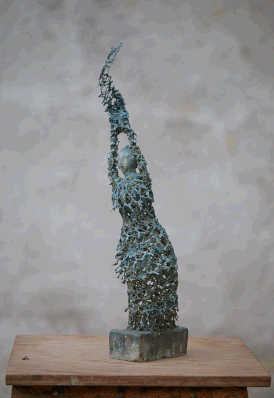 Rauchtanz; 2019; 30cm; Paperclay Draht 